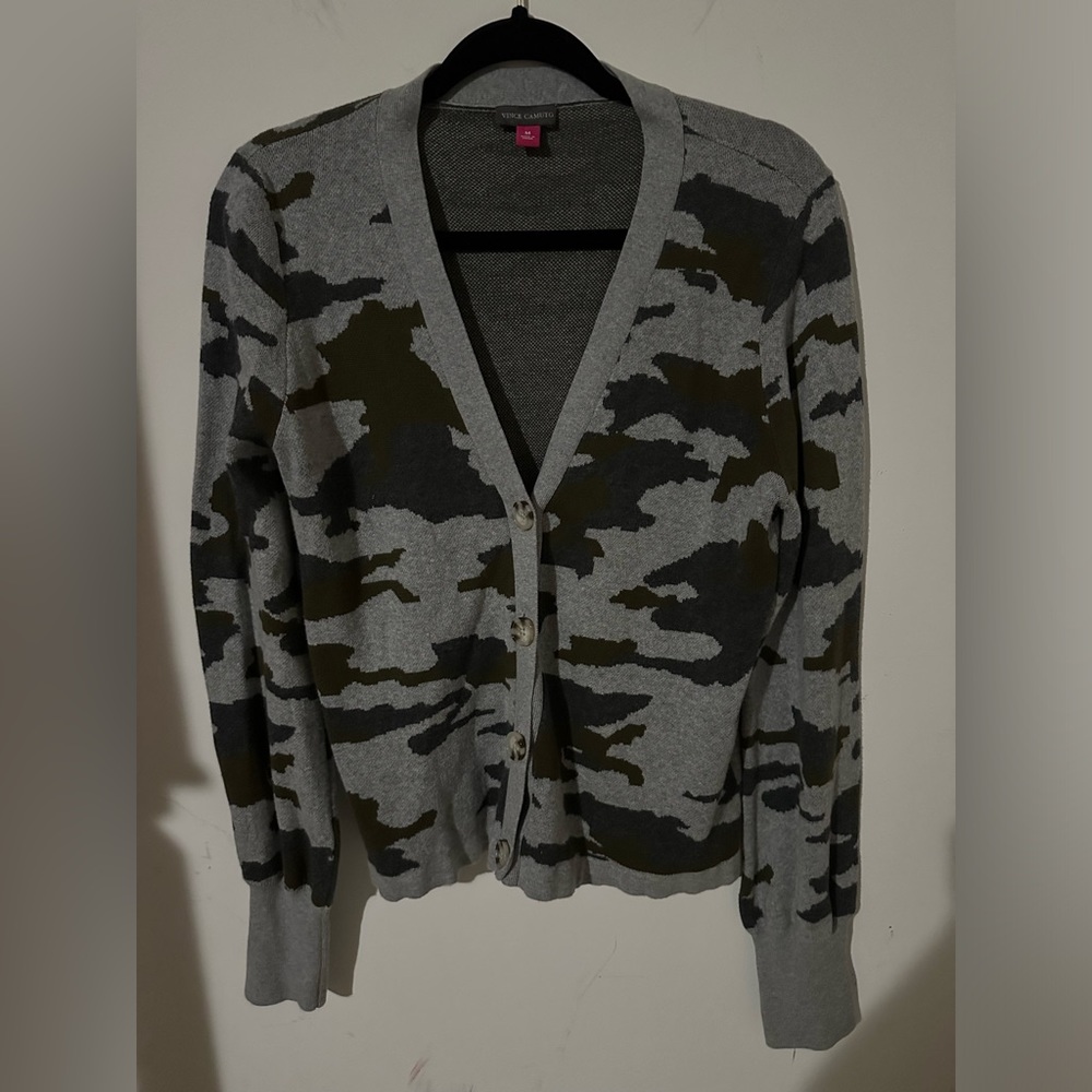Women’s Vince Camuto Camo Cardigan. Size M. 100% Cotton.
